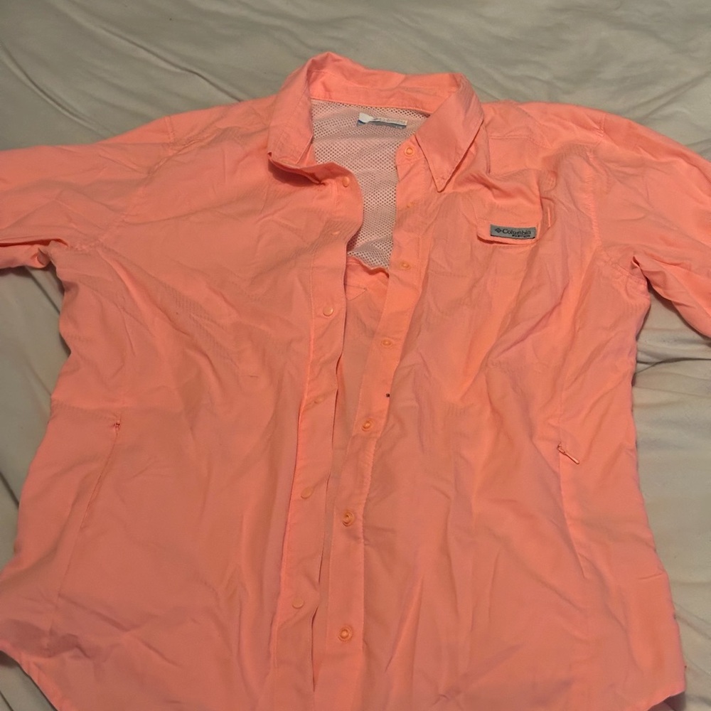 Columbia PFG Women's Button Down Shirt in Bright Peach